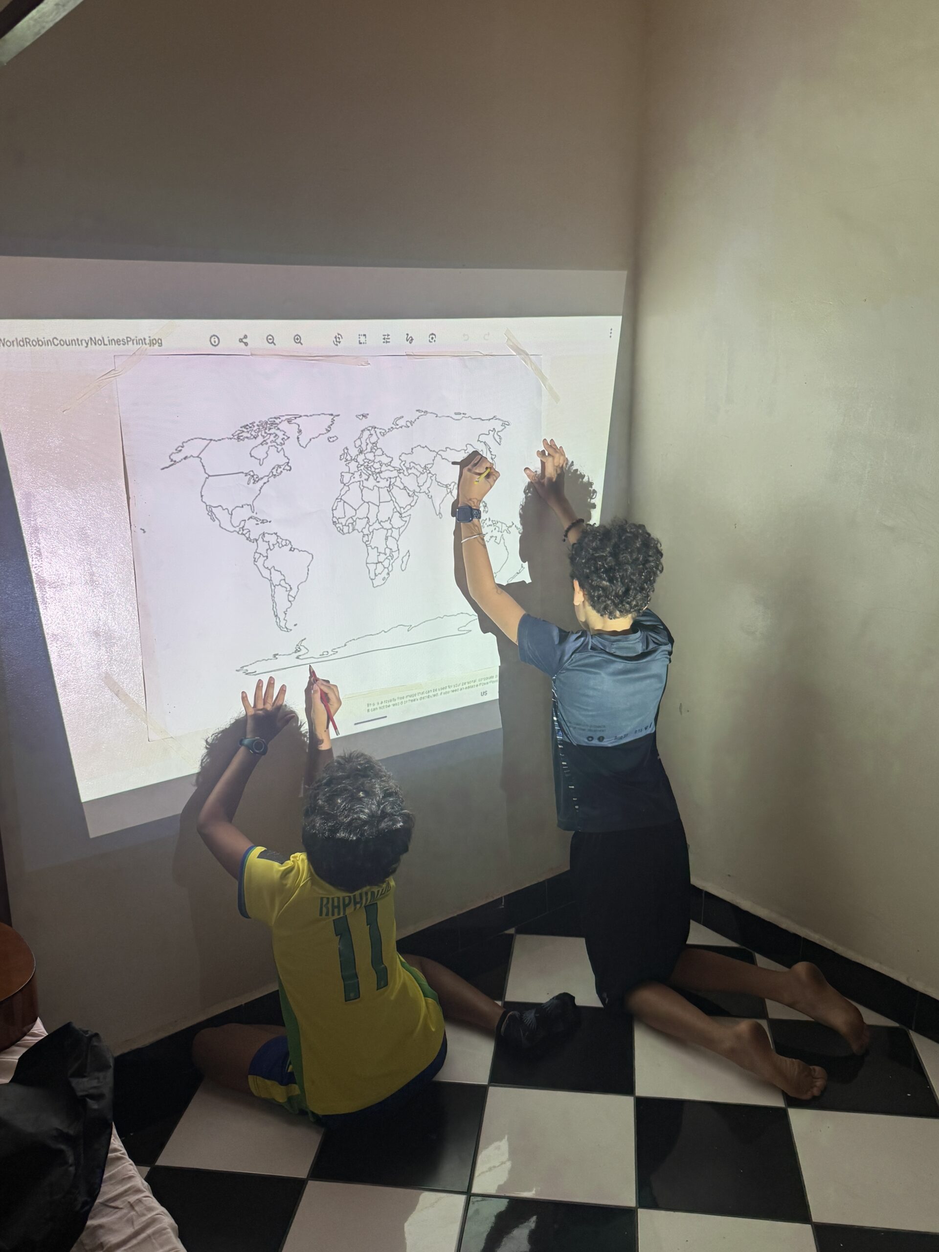 Drawing a map together